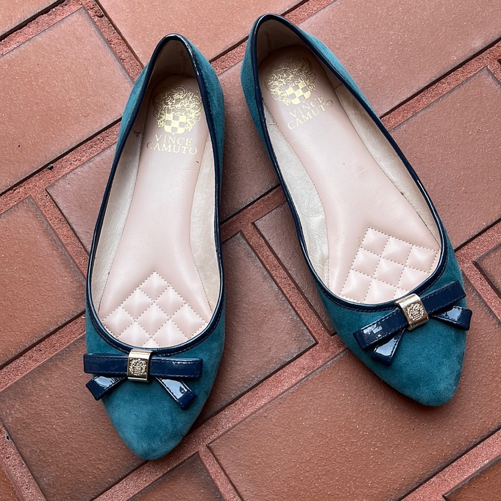 Vince Camuto Womens Ballet Flat 7M Teal Suede w/Bow Runs small fits like 6/6.5
